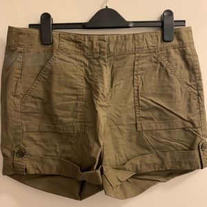 Ann Taylor Army Green Cargo Short